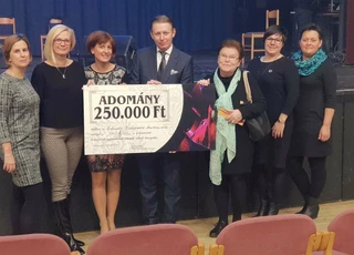 CSÍK ZENEKAR Szombathelyen - 250.000 Ft adományt kapott az alapítvány